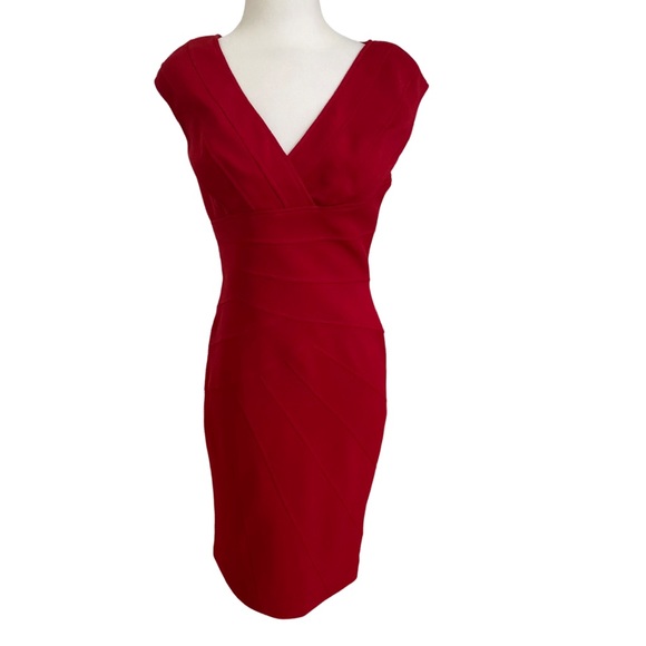 Adrianna Papell Red Sheath Midi Dress. Size: 4 - Picture 2 of 4